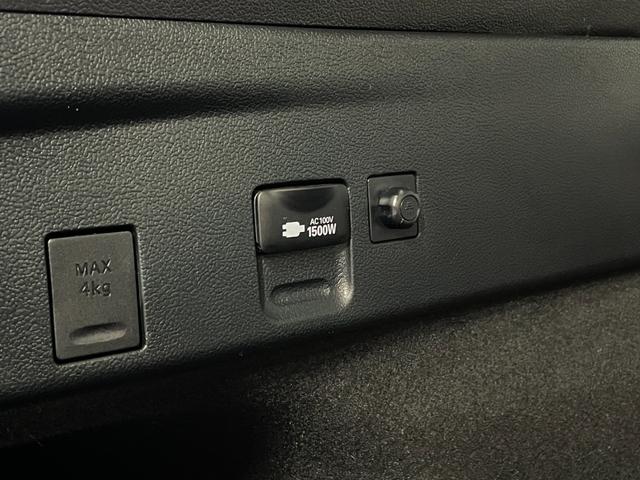 プリウスPHV A 禁煙車・ワンオーナー・純正11.6インチナビ・バックモニター・ルーフキャリア・シートヒーター・ETC・スマートキー・スペアキー・トヨタセーフティセンス・1500W給電・アダプティブクルーズコントロール(18枚目)