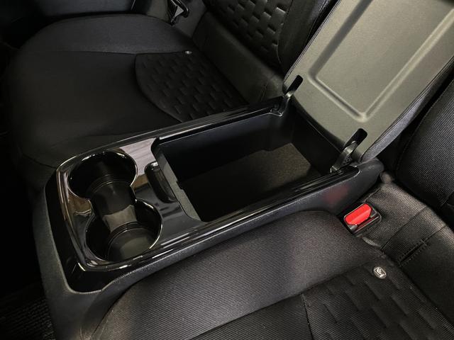 プリウスPHV A 禁煙車・ワンオーナー・純正11.6インチナビ・バックモニター・ルーフキャリア・シートヒーター・ETC・スマートキー・スペアキー・トヨタセーフティセンス・1500W給電・アダプティブクルーズコントロール(37枚目)