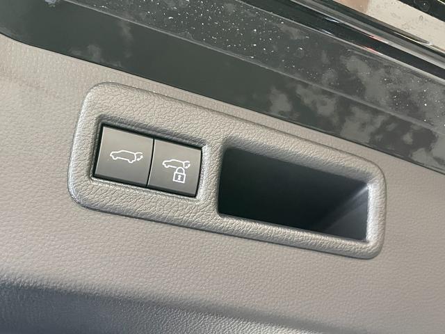 ハリアー G モデリスタエアロ・トヨタセーフティセンス・デジタル-coミラー・ワイヤレス充電・BSM・純正12.3型ディスプレイ・T-Connect・バックモニター・パワーシート・パワーバックドア・ETC2.0(19枚目)