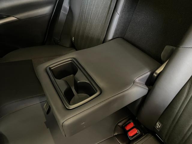 ハリアー G モデリスタエアロ・トヨタセーフティセンス・デジタル-coミラー・ワイヤレス充電・BSM・純正12.3型ディスプレイ・T-Connect・バックモニター・パワーシート・パワーバックドア・ETC2.0(32枚目)