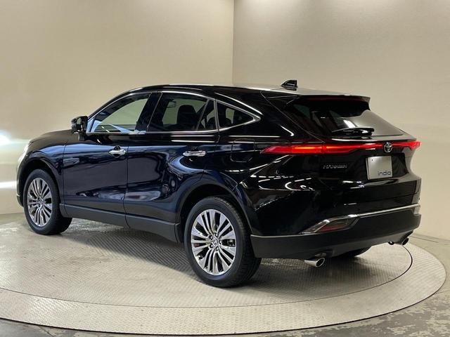 ハリアー Z レーダークルコン 電動格納ミラー BTオーディオ ソナー レーンアシスト 盗難防止 Aライト 運転席パワーシート 地デジ 横滑防止装置 リアビューカメラ ヘッドライトLED Wエアバッグ キーレス(9枚目)