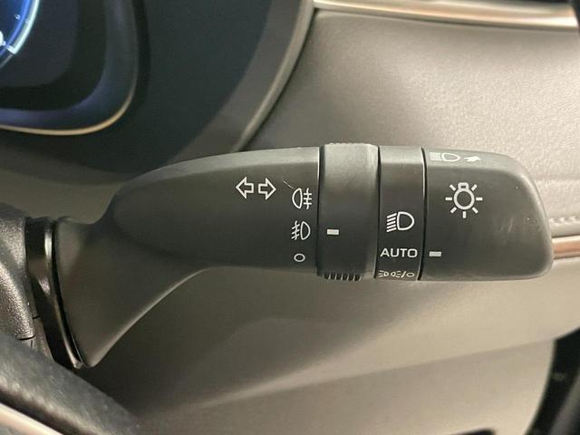 ハリアー Z レーダークルコン 電動格納ミラー BTオーディオ ソナー レーンアシスト 盗難防止 Aライト 運転席パワーシート 地デジ 横滑防止装置 リアビューカメラ ヘッドライトLED Wエアバッグ キーレス(20枚目)