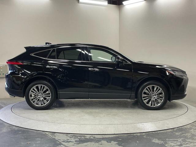 ハリアー Z レーダークルコン 電動格納ミラー BTオーディオ ソナー レーンアシスト 盗難防止 Aライト 運転席パワーシート 地デジ 横滑防止装置 リアビューカメラ ヘッドライトLED Wエアバッグ キーレス(30枚目)