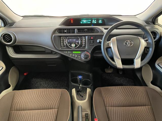 アクア G 禁煙 デュアルエアバック I-STOP 衝突安全ボディ パワーウィンドウ 1オーナ- ESC ATエアコン ABS パワーステアリング 運転席エアバッグ キーレススタートシステム ETC(2枚目)