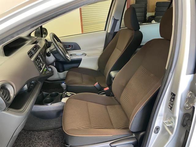 アクア G 禁煙 デュアルエアバック I-STOP 衝突安全ボディ パワーウィンドウ 1オーナ- ESC ATエアコン ABS パワーステアリング 運転席エアバッグ キーレススタートシステム ETC(31枚目)