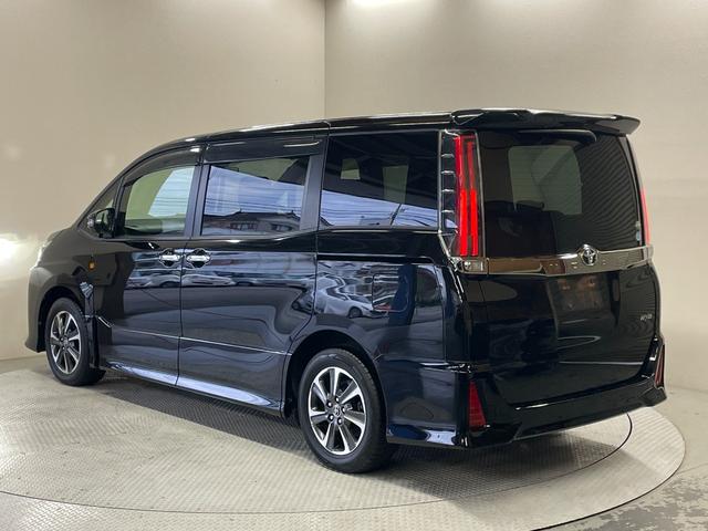 ノア Ｓｉ　ダブルバイビー　禁煙車・トヨタセーフティセンス・社外ナビ（ＡＶＩＣ－ＲＺ８０２）・バックモニター・スマートキー・両側パワースライドドア・ＥＴＣ・ＬＥＤヘッドライト・クルーズコントロール・後席シートバックテーブル（12枚目）