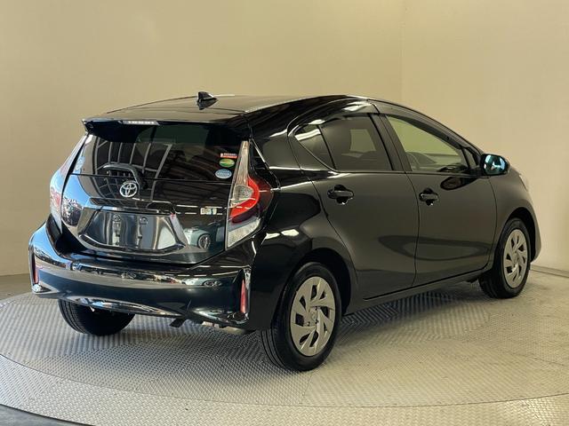 アクア Ｓ　禁煙車・スマートキー・トヨタセーフティセンス・社外ナビ（ＡＶＩＣ－ＲＷ９１０）・バックモニター・電動格納ミラー・ＬＥＤヘッドライト・オートライト・レーンアシスト・ステアリングリモコン（10枚目）