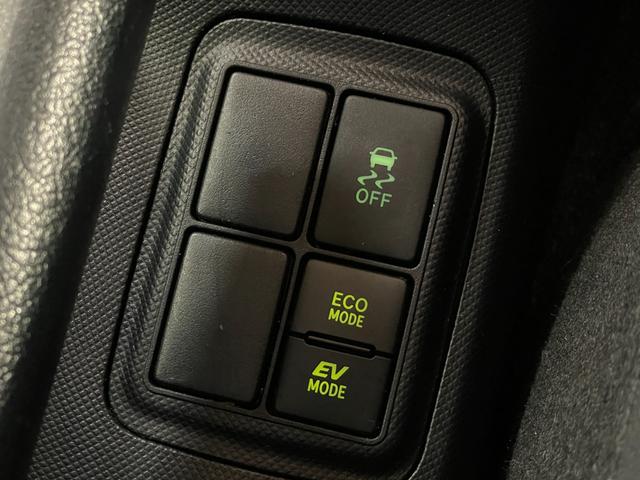 アクア Ｓ　禁煙車・スマートキー・トヨタセーフティセンス・社外ナビ（ＡＶＩＣ－ＲＷ９１０）・バックモニター・電動格納ミラー・ＬＥＤヘッドライト・オートライト・レーンアシスト・ステアリングリモコン（26枚目）