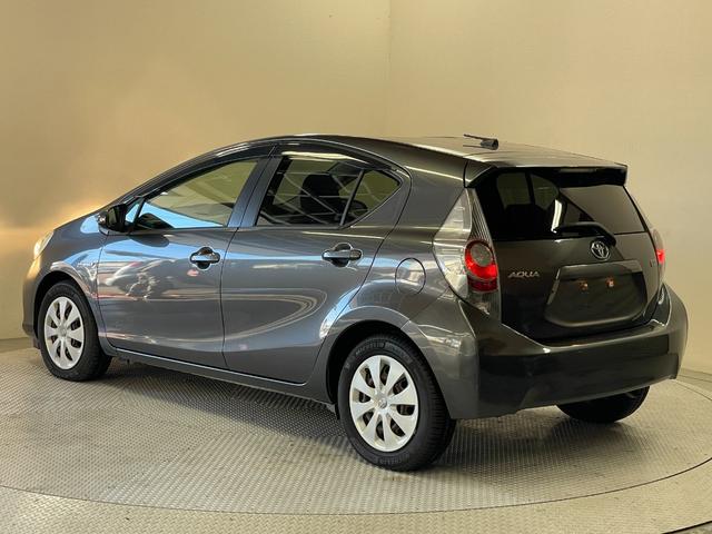 アクア Ｓ　スマートキー・スペアキー・純正ナビ（ＮＳＺＴ－Ｗ６２Ｇ）・バックモニター・フルセグＴＶ・Ｂｌｕｅｔｏｏｔｈ・オートライト・電動格納ミラー・ＥＴＣ・ステアリングリモコン・前期モデル（11枚目）