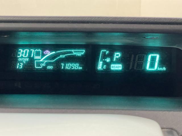 アクア Ｓ　スマートキー・スペアキー・純正ナビ（ＮＳＺＴ－Ｗ６２Ｇ）・バックモニター・フルセグＴＶ・Ｂｌｕｅｔｏｏｔｈ・オートライト・電動格納ミラー・ＥＴＣ・ステアリングリモコン・前期モデル（25枚目）