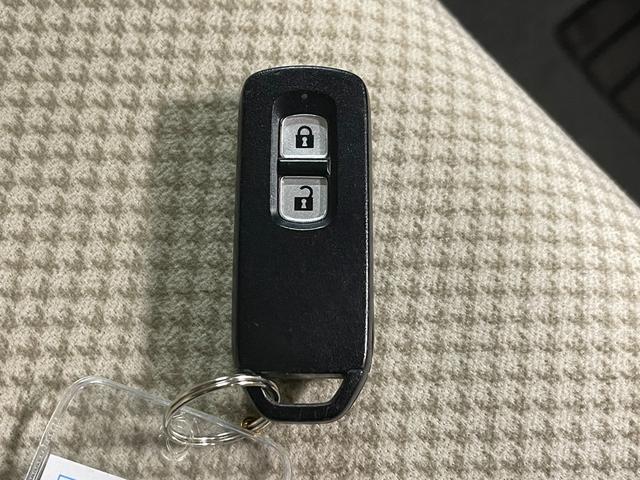 N-ONE G・Aパッケージ ALPINEナビ・バックモニター・スマートキー・Bluetooth・横滑り防止・スタッドレスタイヤ・フルセグTV・HIDヘッドライト・買取車両・衝突軽減ブレーキ(7枚目)