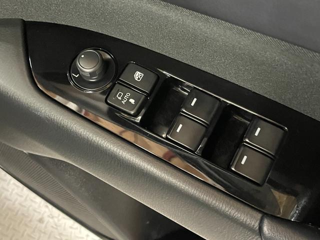 CX-5 XD 純正メーカーナビ・バック&サイドカメラ・スマートキー・スペアキー・BSM・LEDヘッドライト・後席充電用USBソケット・ETC・クリアランスソナー・アダプティブクルーズコントロール(30枚目)