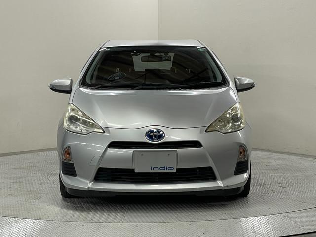 アクア S 純正ナビ(NSZT-W62G)・バックモニター・スペアキー・ETC・電動格納ミラー・Bluetooth・フルセグTV・ステアリングリモコン・前期モデル(8枚目)