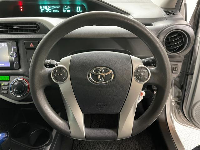 アクア S 純正ナビ(NSZT-W62G)・バックモニター・スペアキー・ETC・電動格納ミラー・Bluetooth・フルセグTV・ステアリングリモコン・前期モデル(20枚目)