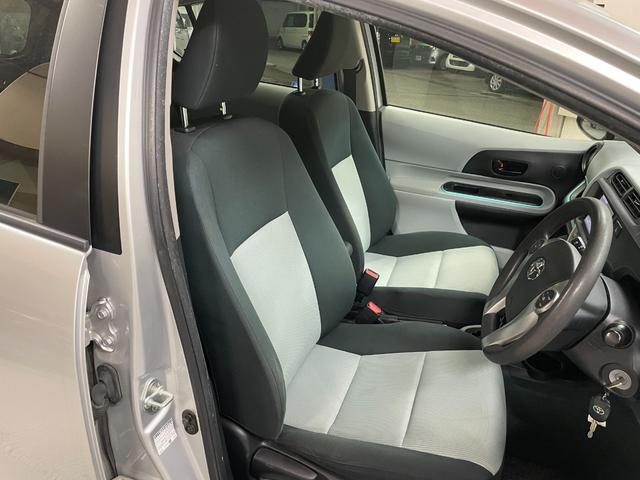 アクア S 純正ナビ(NSZT-W62G)・バックモニター・スペアキー・ETC・電動格納ミラー・Bluetooth・フルセグTV・ステアリングリモコン・前期モデル(31枚目)