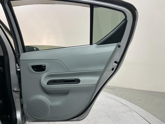 アクア S 純正ナビ(NSZT-W62G)・バックモニター・スペアキー・ETC・電動格納ミラー・Bluetooth・フルセグTV・ステアリングリモコン・前期モデル(40枚目)