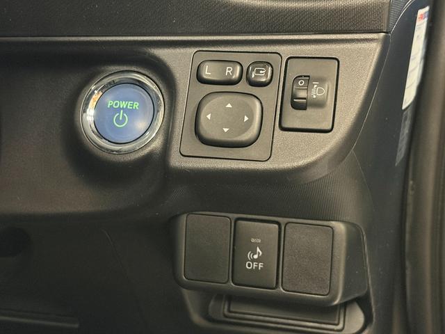 アクア Ｓ　スマートキー・スペアキー・純正ナビ（ＮＳＺＮ－Ｗ６４Ｔ）・バックモニター・電動格納ミラー・オートライト・ステアリングリモコン・Ｂｌｕｅｔｏｏｔｈ・フルセグＴＶ（6枚目）