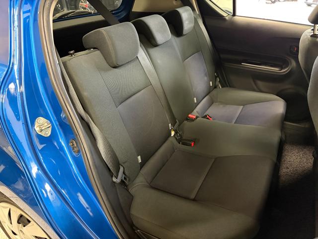 アクア Ｓ　スマートキー・スペアキー・純正ナビ（ＮＳＺＮ－Ｗ６４Ｔ）・バックモニター・電動格納ミラー・オートライト・ステアリングリモコン・Ｂｌｕｅｔｏｏｔｈ・フルセグＴＶ（14枚目）