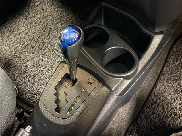 アクア Ｓ　スマートキー・スペアキー・純正ナビ（ＮＳＺＮ－Ｗ６４Ｔ）・バックモニター・電動格納ミラー・オートライト・ステアリングリモコン・Ｂｌｕｅｔｏｏｔｈ・フルセグＴＶ（26枚目）