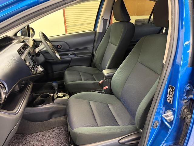 アクア Ｓ　スマートキー・スペアキー・純正ナビ（ＮＳＺＮ－Ｗ６４Ｔ）・バックモニター・電動格納ミラー・オートライト・ステアリングリモコン・Ｂｌｕｅｔｏｏｔｈ・フルセグＴＶ（33枚目）