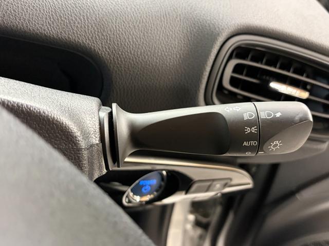 プリウス S 社外ナビ(CN-B301B)・バックモニター・スマートキー・スペアキー・トヨタセーフティセンス・LEDヘッドライト・レーダークルーズコントロール・社外15インチアルミホイール・新品夏タイヤ・前期モデル(25枚目)