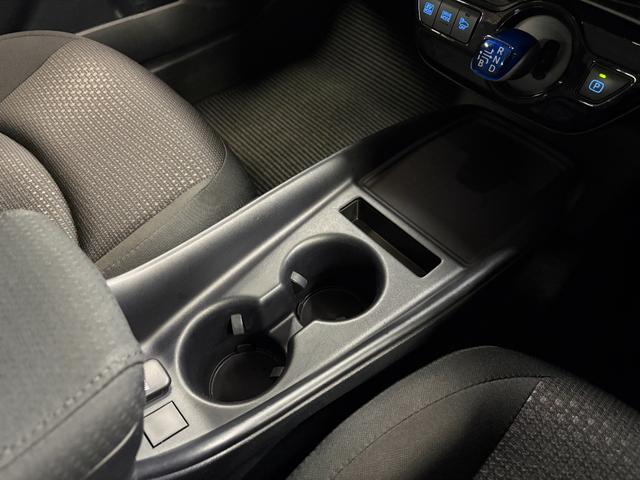 プリウス S 社外ナビ(CN-B301B)・バックモニター・スマートキー・スペアキー・トヨタセーフティセンス・LEDヘッドライト・レーダークルーズコントロール・社外15インチアルミホイール・新品夏タイヤ・前期モデル(29枚目)