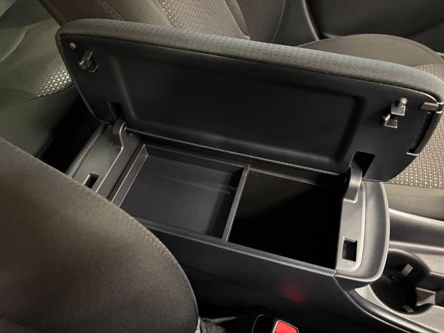 プリウス S 社外ナビ(CN-B301B)・バックモニター・スマートキー・スペアキー・トヨタセーフティセンス・LEDヘッドライト・レーダークルーズコントロール・社外15インチアルミホイール・新品夏タイヤ・前期モデル(30枚目)