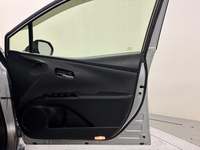 プリウス S 社外ナビ(CN-B301B)・バックモニター・スマートキー・スペアキー・トヨタセーフティセンス・LEDヘッドライト・レーダークルーズコントロール・社外15インチアルミホイール・新品夏タイヤ・前期モデル(41枚目)