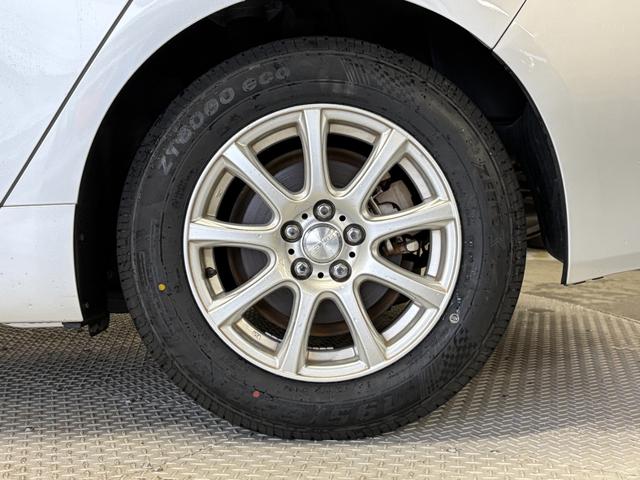 プリウス S 社外ナビ(CN-B301B)・バックモニター・スマートキー・スペアキー・トヨタセーフティセンス・LEDヘッドライト・レーダークルーズコントロール・社外15インチアルミホイール・新品夏タイヤ・前期モデル(45枚目)