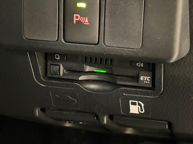 ルーミー カスタムG 純正ナビ(NSZT-Y68T)・パノラマビューモニター・両側パワースライドドア・スマートキー・スペアキー・LEDヘッドライト・スマートアシスト・ETC・クルーズコントロール・ステアリングリモコン(8枚目)