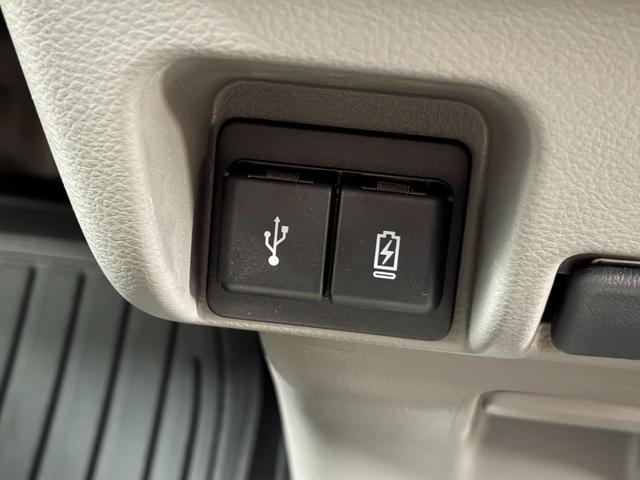 エブリイ ＰＣ　パートタイム４ＷＤ　（後輪駆動ベース）・純正ディスプレイオーディオ・バックモニター・デュアルカメラブレーキサポート・シートヒーター・充電用ＵＳＢソケット・クリアランスソナー（7枚目）