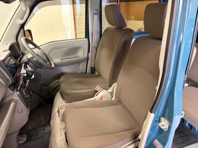 エブリイ ＰＣ　パートタイム４ＷＤ　（後輪駆動ベース）・純正ディスプレイオーディオ・バックモニター・デュアルカメラブレーキサポート・シートヒーター・充電用ＵＳＢソケット・クリアランスソナー（31枚目）