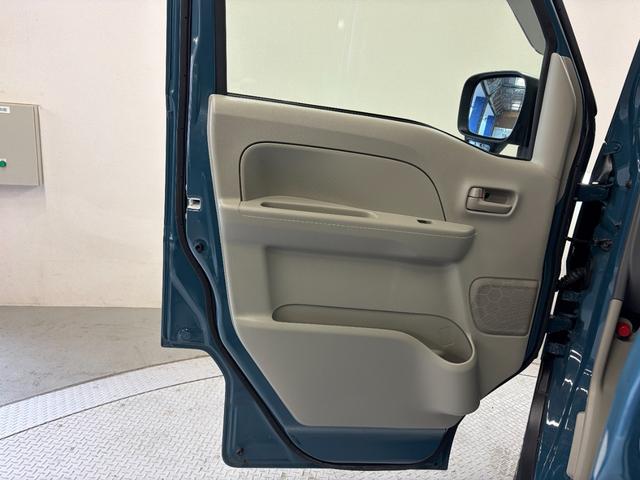 エブリイ ＰＣ　パートタイム４ＷＤ　（後輪駆動ベース）・純正ディスプレイオーディオ・バックモニター・デュアルカメラブレーキサポート・シートヒーター・充電用ＵＳＢソケット・クリアランスソナー（37枚目）