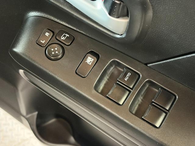 ワゴンR ハイブリッドFZ デュアルセンサーブレーキサポート・Panasonicナビ(CN-RZ72W)・バックモニター・スマートキー・スペアキー・シートヒーター・HUD・ステアリングリモコン・オートライト・電動格納ミラー(30枚目)