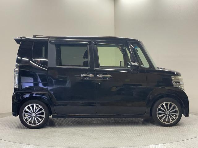 N-BOXカスタム G・ターボAパッケージ ワンオーナー・社外ナビ(CN-R300D)・ETC・スマートキー・スペアキー・クルーズコントロール・オートライト・電動格納ミラー・両側パワースライドドア・キセノンライト・あんしんパッケージ(19枚目)