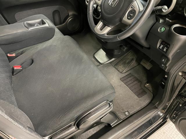 N-BOXカスタム G・ターボAパッケージ ワンオーナー・社外ナビ(CN-R300D)・ETC・スマートキー・スペアキー・クルーズコントロール・オートライト・電動格納ミラー・両側パワースライドドア・キセノンライト・あんしんパッケージ(22枚目)