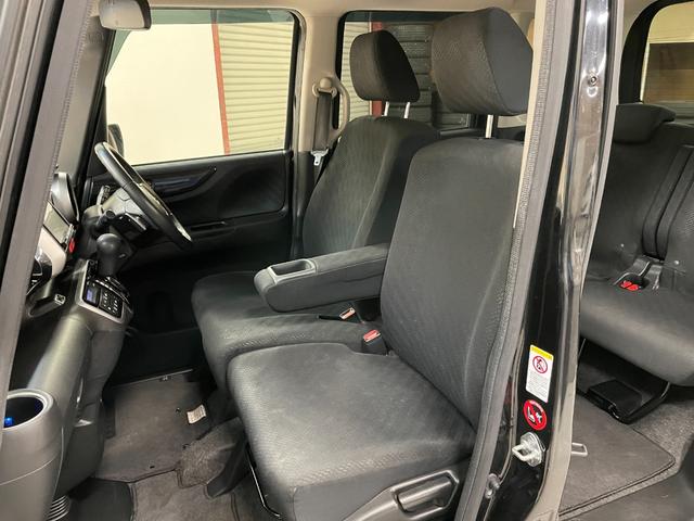 N-BOXカスタム G・ターボAパッケージ ワンオーナー・社外ナビ(CN-R300D)・ETC・スマートキー・スペアキー・クルーズコントロール・オートライト・電動格納ミラー・両側パワースライドドア・キセノンライト・あんしんパッケージ(24枚目)