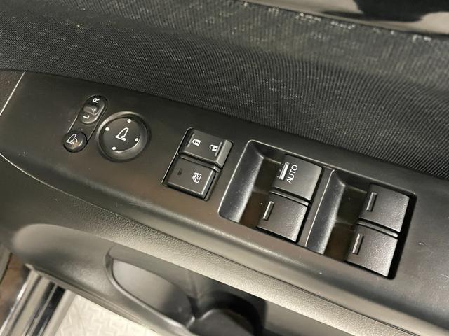 N-BOXカスタム G・ターボAパッケージ ワンオーナー・社外ナビ(CN-R300D)・ETC・スマートキー・スペアキー・クルーズコントロール・オートライト・電動格納ミラー・両側パワースライドドア・キセノンライト・あんしんパッケージ(35枚目)