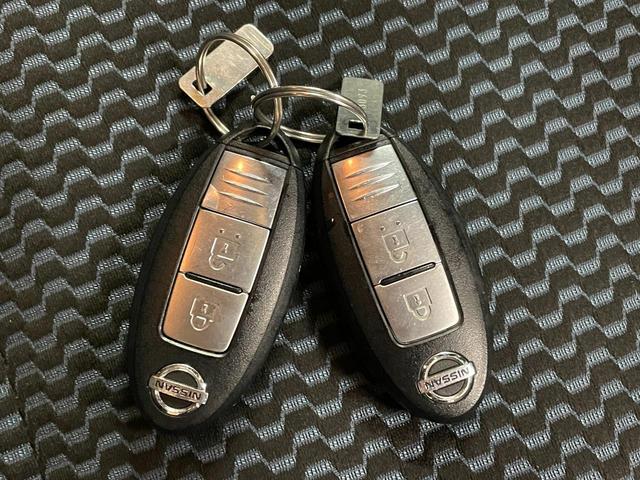 ノート Ｘ　純正ナビ（ＭＣ３１４Ｄ－Ｗ）・バックモニター・スマートキースペアキー・Ｂｌｕｅｔｏｏｔｈ・衝突軽減ブレーキ・レーンアシスト・電動格納ミラー・社外アルミホイール（9枚目）