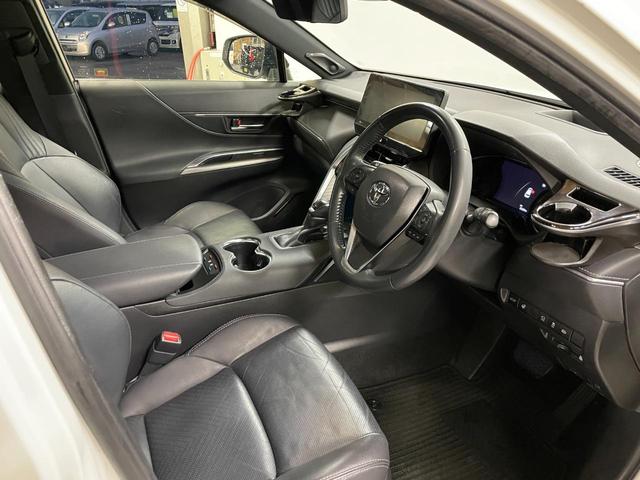 ハリアーハイブリッド Ｚ　レザーパッケージ　純正ディスプレイオーディオ・トヨタセーフティセンス・バックモニター・ステアリングヒーター・シートヒーター＆クーラー・ＥＴＣ２．０・パノラマビューモニター・ＢＳＭ・ＨＵＤ・ワイヤレス充電・１５００Ｗ給電（15枚目）