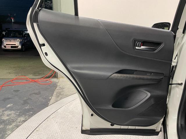 ハリアーハイブリッド Ｚ　レザーパッケージ　純正ディスプレイオーディオ・トヨタセーフティセンス・バックモニター・ステアリングヒーター・シートヒーター＆クーラー・ＥＴＣ２．０・パノラマビューモニター・ＢＳＭ・ＨＵＤ・ワイヤレス充電・１５００Ｗ給電（52枚目）