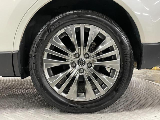 ハリアーハイブリッド Ｚ　レザーパッケージ　純正ディスプレイオーディオ・トヨタセーフティセンス・バックモニター・ステアリングヒーター・シートヒーター＆クーラー・ＥＴＣ２．０・パノラマビューモニター・ＢＳＭ・ＨＵＤ・ワイヤレス充電・１５００Ｗ給電（56枚目）