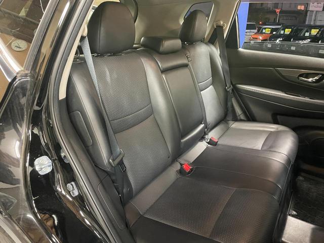 エクストレイル ２０Ｘ　エマージェンシーブレーキパッケージ　純正ナビ・アラウンドビューモニター・エマージェンシーブレーキ・クリアランスソナー・スマートキー・シートヒーター・寒冷地仕様車・ＥＴＣ・クルーズコントロール・ＬＥＤヘッドライト・ステアリングリモコン（17枚目）