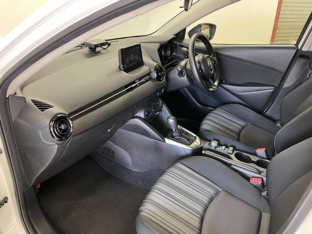 ＭＡＺＤＡ２ １５Ｃ　マツダコネクトナビ・バックモニター・スマートキー・スペアキー・Ｂｌｕｅｔｏｏｔｈ・ＥＴＣ・衝突軽減ブレーキ・レーンアシスト・電動格納ミラー・クリアランスソナー・ステアリングリモコン・ＬＥＤヘッドライト（14枚目）