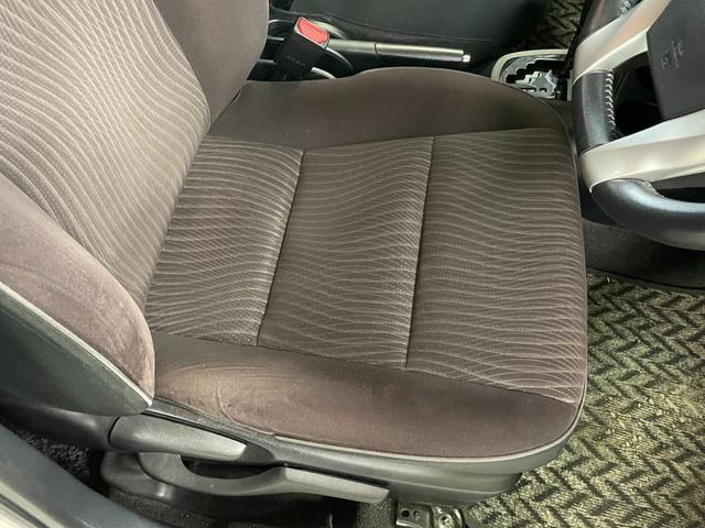 アクア Ｇ　スマートキー・純正ナビ（ＮＳＣＰ－Ｗ６４）・バックモニター・電動格納ミラー・オートライト・ビルドインＥＴＣ・ステアリングリモコン・クルーズコントロール・Ｂｌｕｅｔｏｏｔｈ（32枚目）