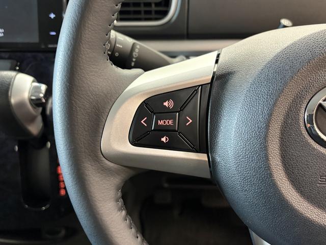 タント カスタムＲＳ　トップエディションＶＳ　ＳＡＩＩＩ　スマートアシスト・全方位カメラ・両側パワースライドドア・シートヒーター・スマートキー・スペアキー・社外ナビ（ＡＶＮ－Ｄ９Ｗ）・ＥＴＣ・Ｂｌｕｅｔｏｏｔｈ・ステアリングリモコン・純正アルミホイール（23枚目）