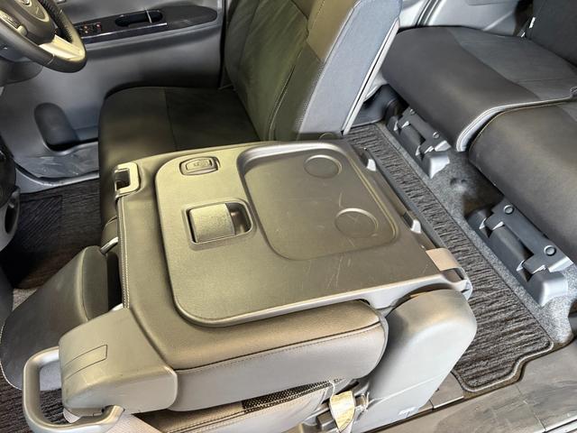 タント カスタムＲＳ　トップエディションＶＳ　ＳＡＩＩＩ　スマートアシスト・全方位カメラ・両側パワースライドドア・シートヒーター・スマートキー・スペアキー・社外ナビ（ＡＶＮ－Ｄ９Ｗ）・ＥＴＣ・Ｂｌｕｅｔｏｏｔｈ・ステアリングリモコン・純正アルミホイール（33枚目）