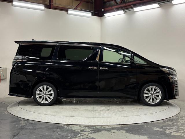 ヴェルファイア ２．５Ｚ　ワンオーナー・ビッグＸ１１インチ・後席フリップダウンモニター・両側パワースライドドア・新品夏タイヤ・スペアキー・ＥＴＣ・トヨタセーフティセンス・ＬＥＤヘッドライト・ステアリングリモコン・オットマン・（21枚目）