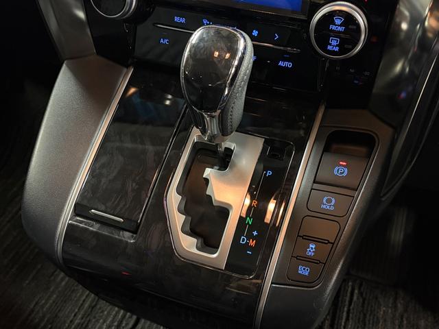 ヴェルファイア ２．５Ｚ　ワンオーナー・ビッグＸ１１インチ・後席フリップダウンモニター・両側パワースライドドア・新品夏タイヤ・スペアキー・ＥＴＣ・トヨタセーフティセンス・ＬＥＤヘッドライト・ステアリングリモコン・オットマン・（30枚目）