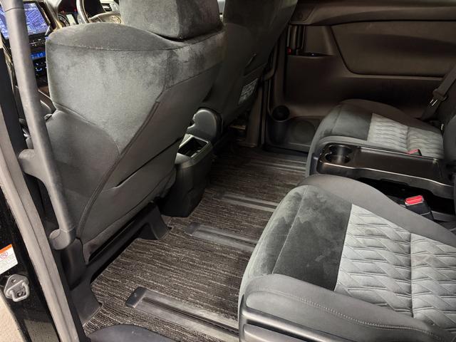 ヴェルファイア ２．５Ｚ　ワンオーナー・ビッグＸ１１インチ・後席フリップダウンモニター・両側パワースライドドア・新品夏タイヤ・スペアキー・ＥＴＣ・トヨタセーフティセンス・ＬＥＤヘッドライト・ステアリングリモコン・オットマン・（39枚目）